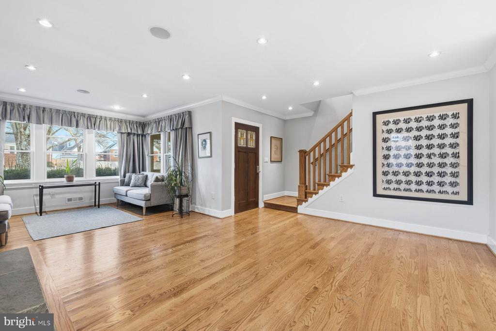 11106 ORLEANS WAY
