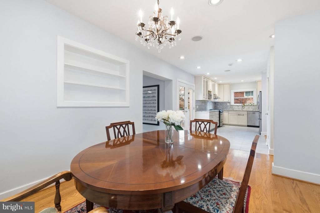 11106 ORLEANS WAY