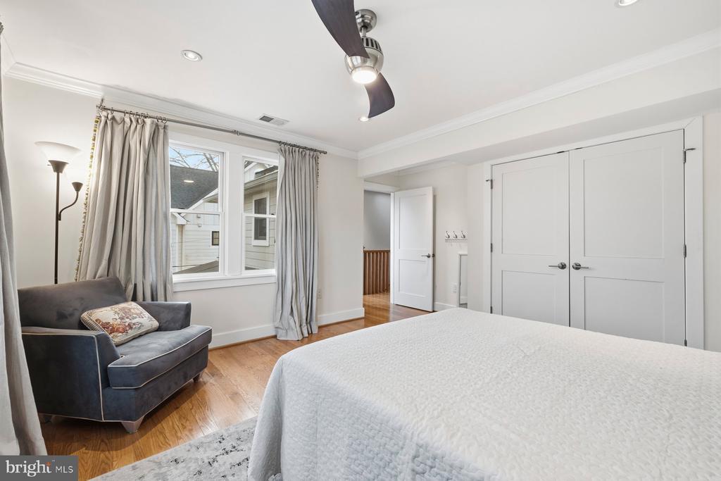 11106 ORLEANS WAY