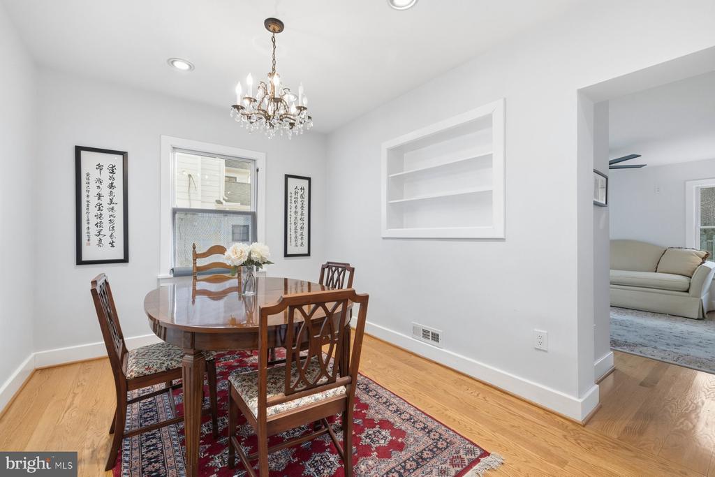 11106 ORLEANS WAY