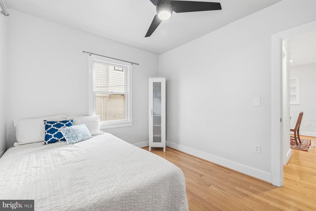 11106 ORLEANS WAY