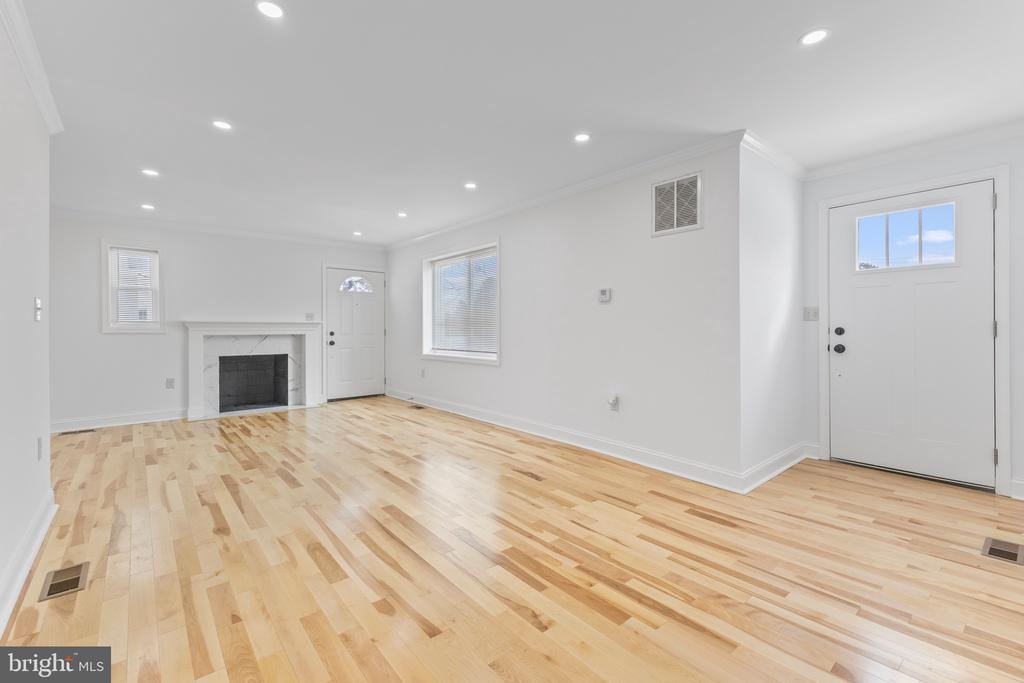 3213 GREENCASTLE ROAD