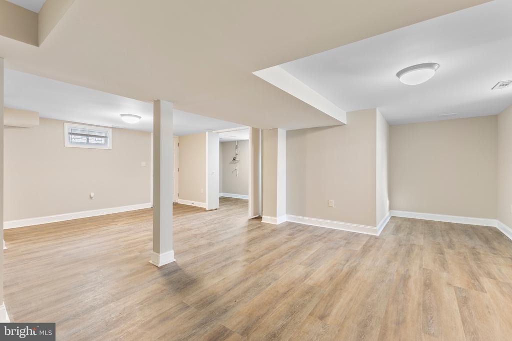 3213 GREENCASTLE ROAD