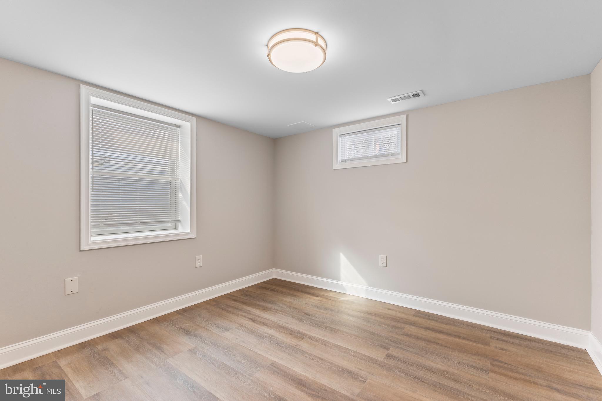 3213 GREENCASTLE ROAD