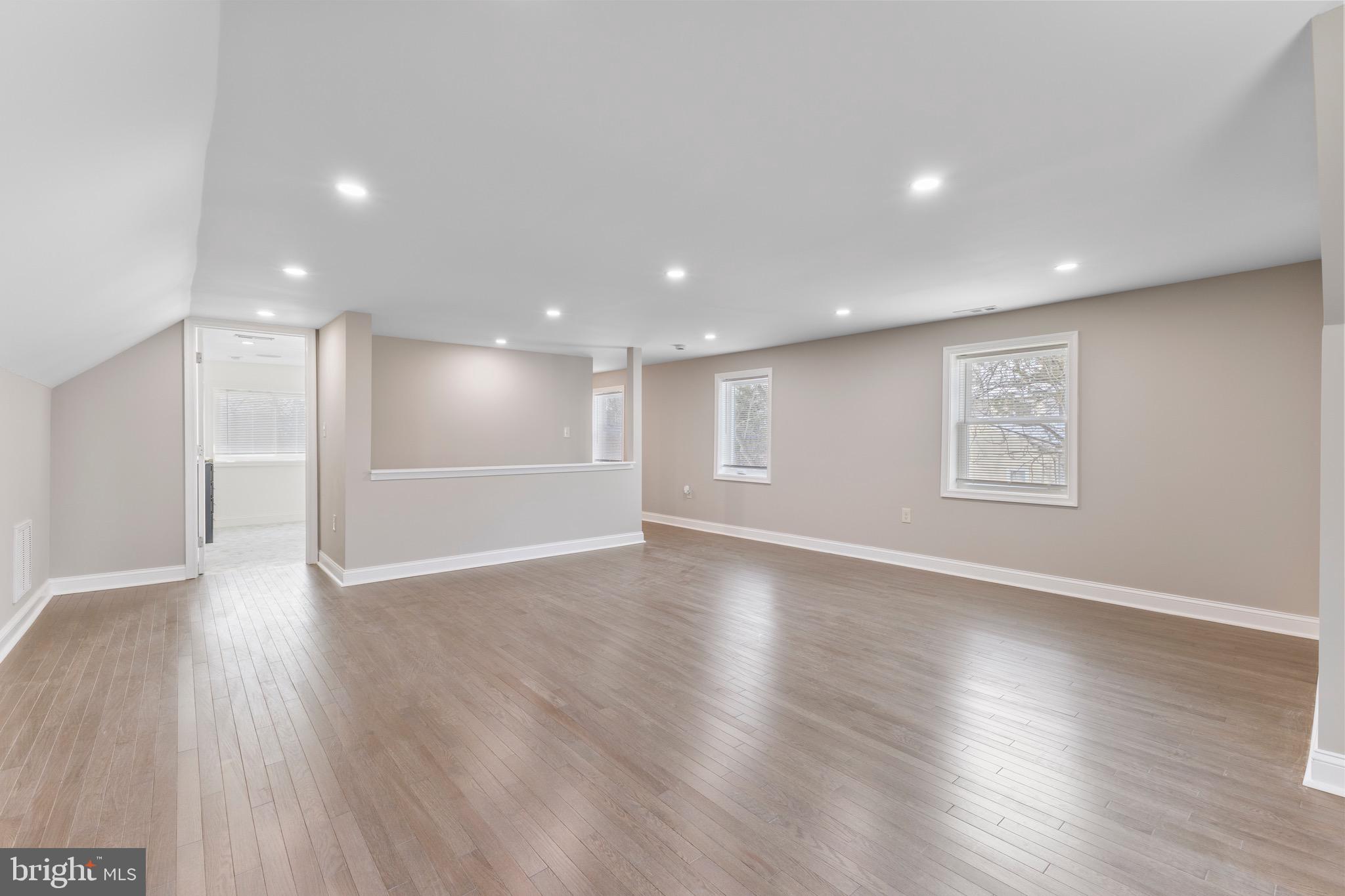 3213 GREENCASTLE ROAD