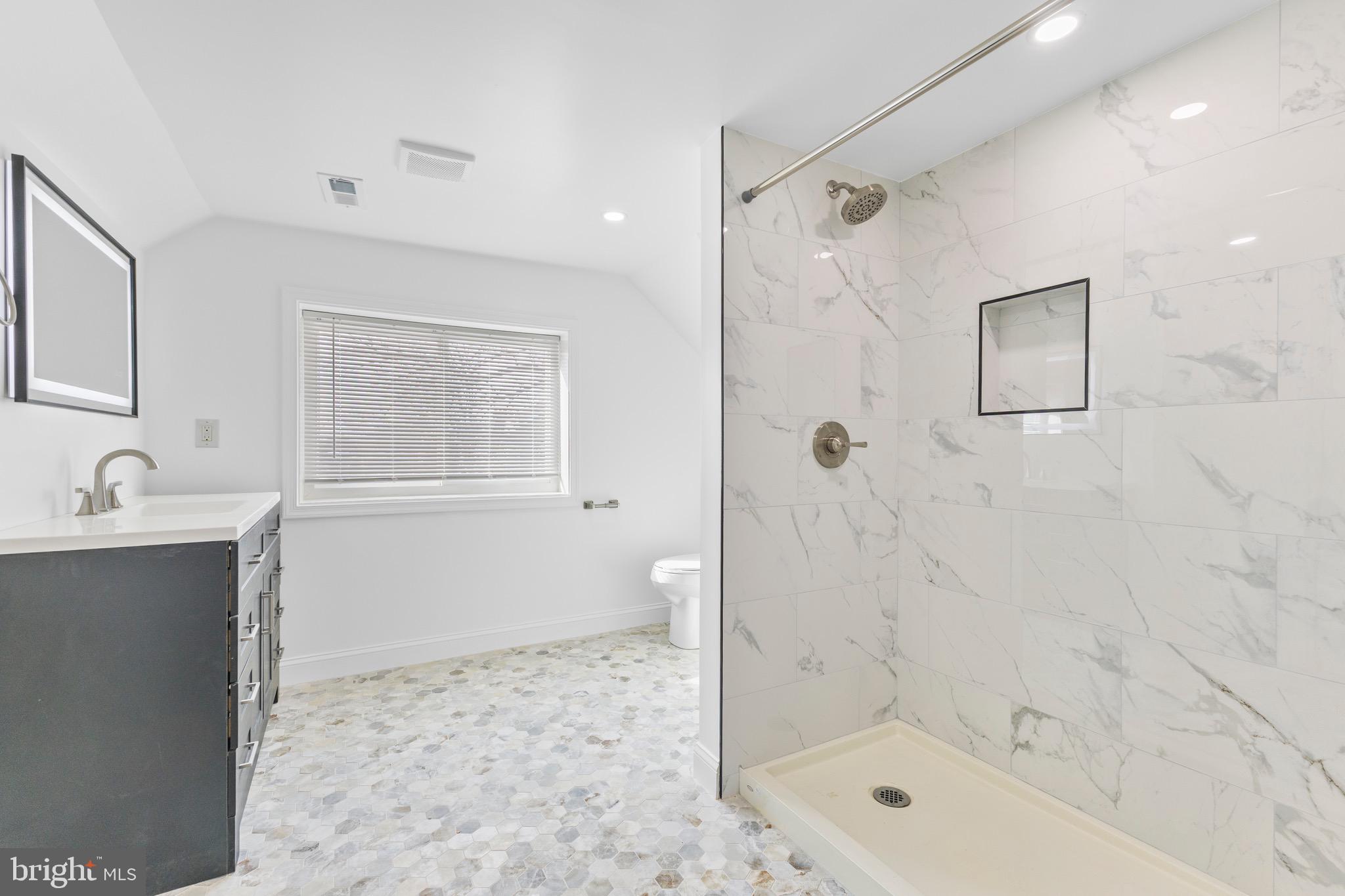 3213 GREENCASTLE ROAD