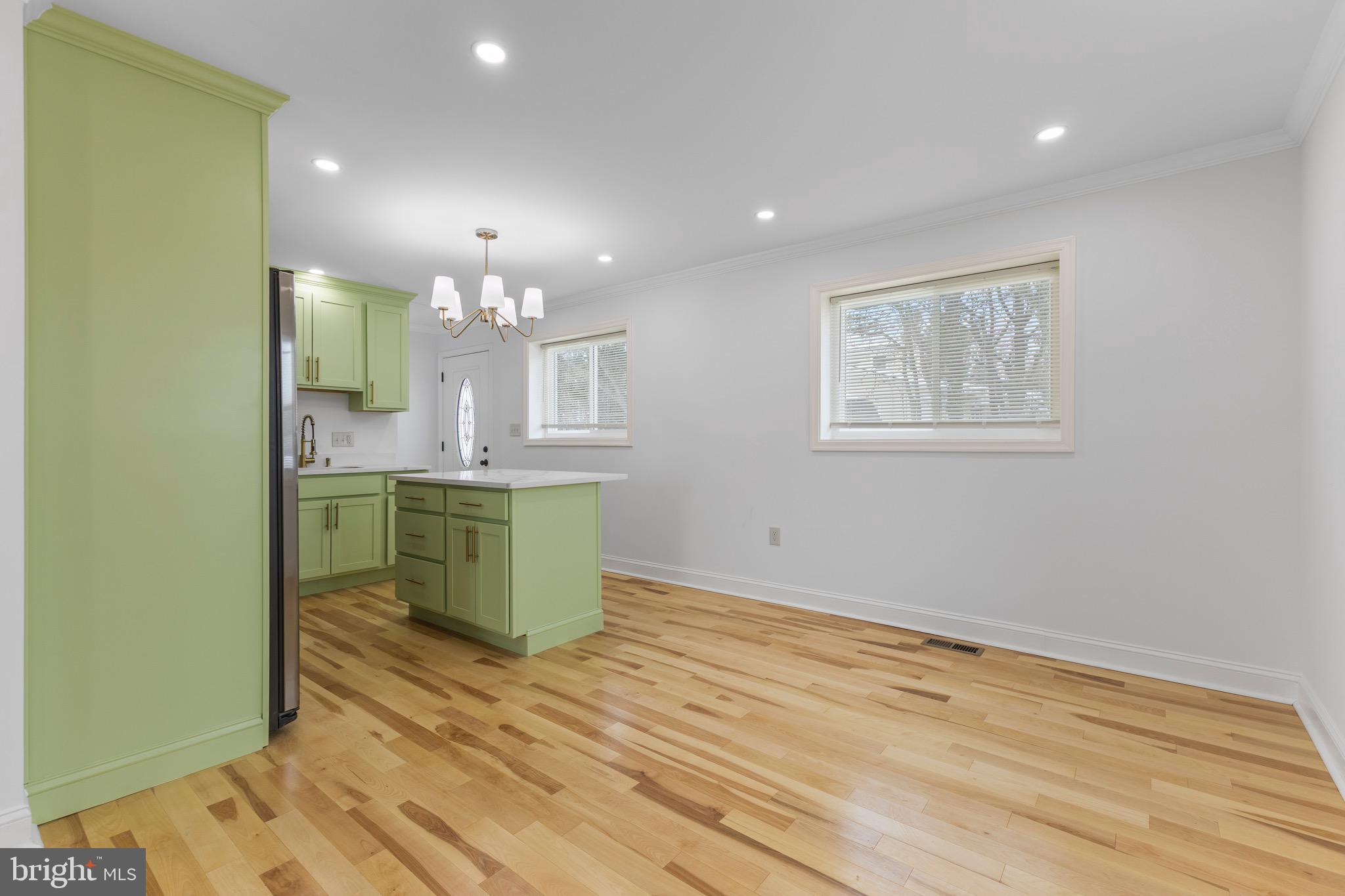 3213 GREENCASTLE ROAD
