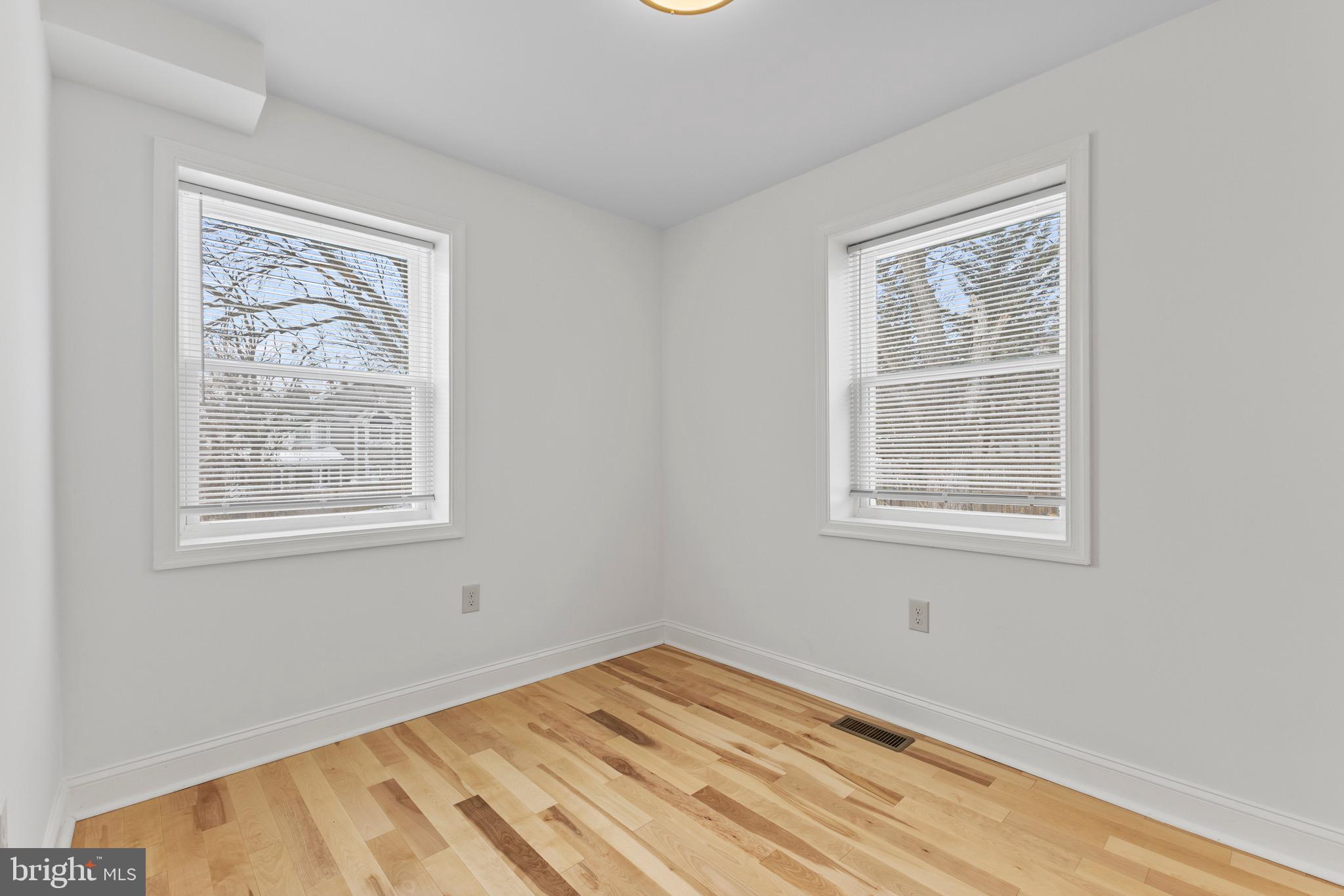 3213 GREENCASTLE ROAD
