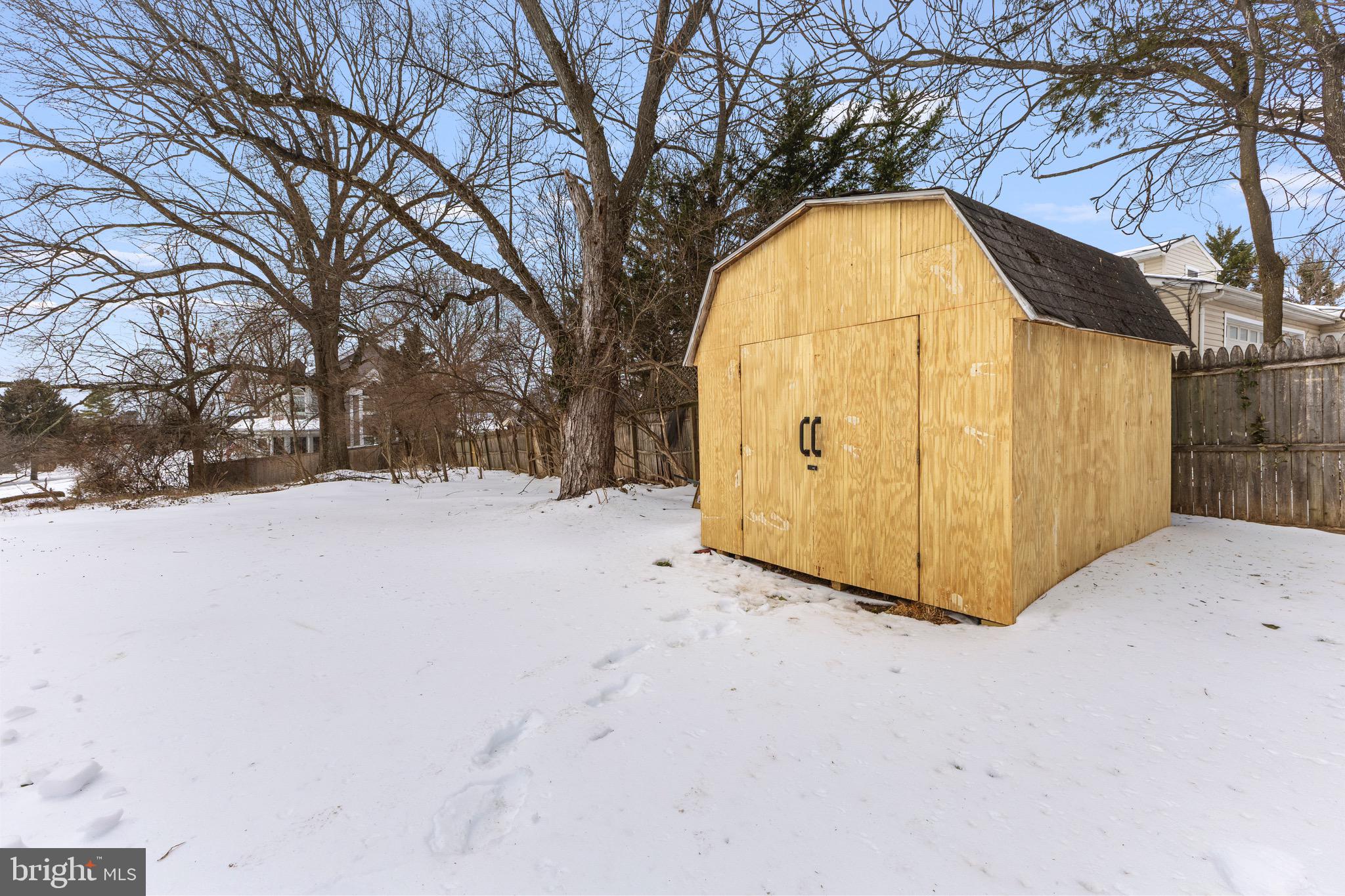 3213 GREENCASTLE ROAD