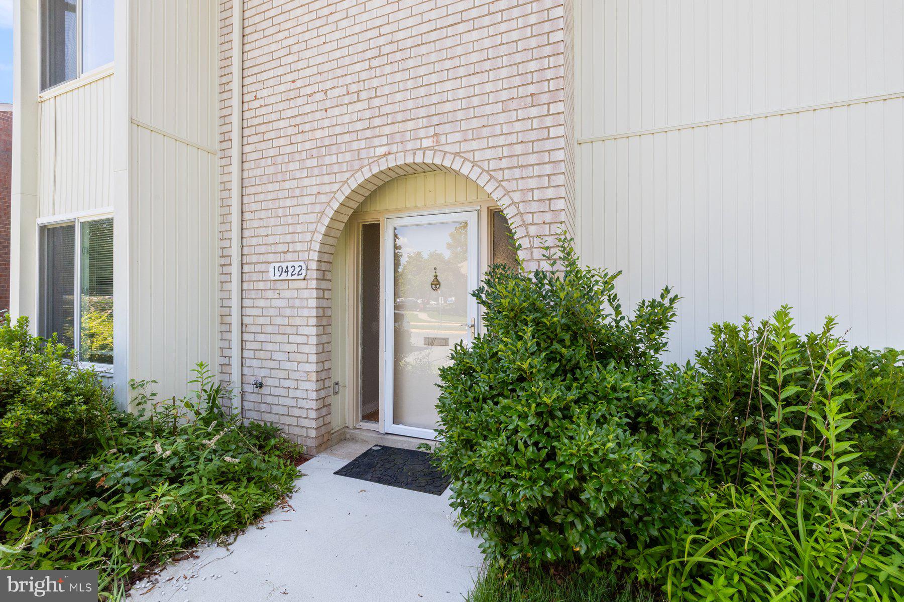 19422 THOMAS FARM ROAD