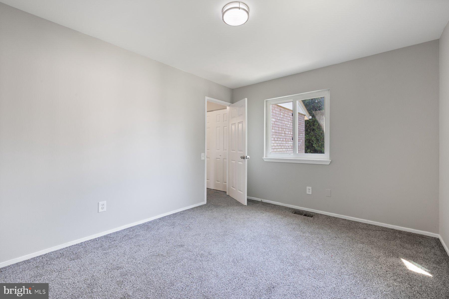 19422 THOMAS FARM ROAD