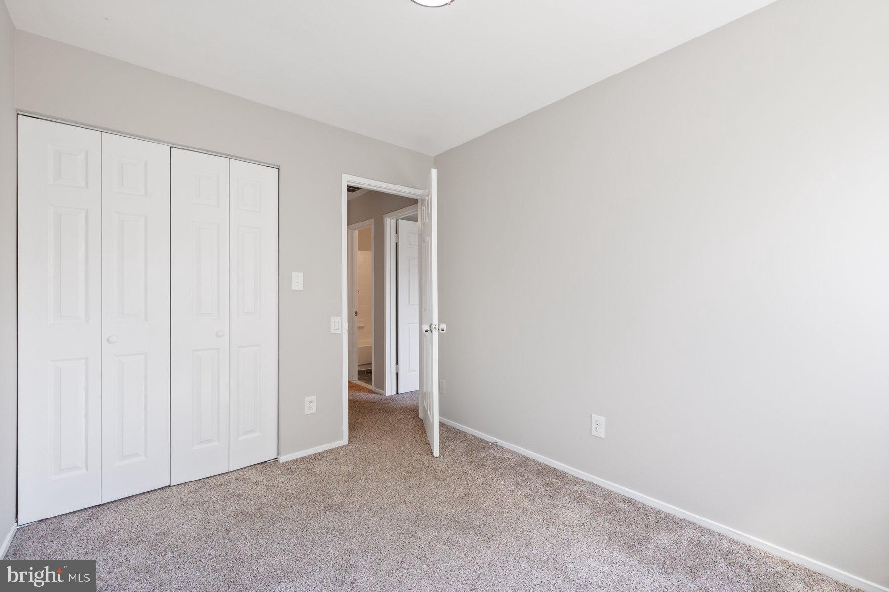 19422 THOMAS FARM ROAD