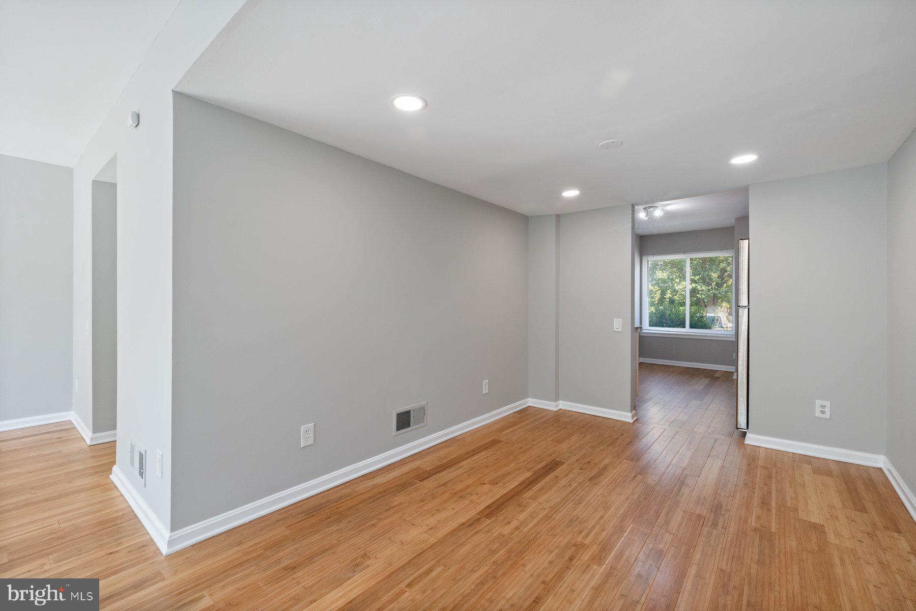 19422 THOMAS FARM ROAD