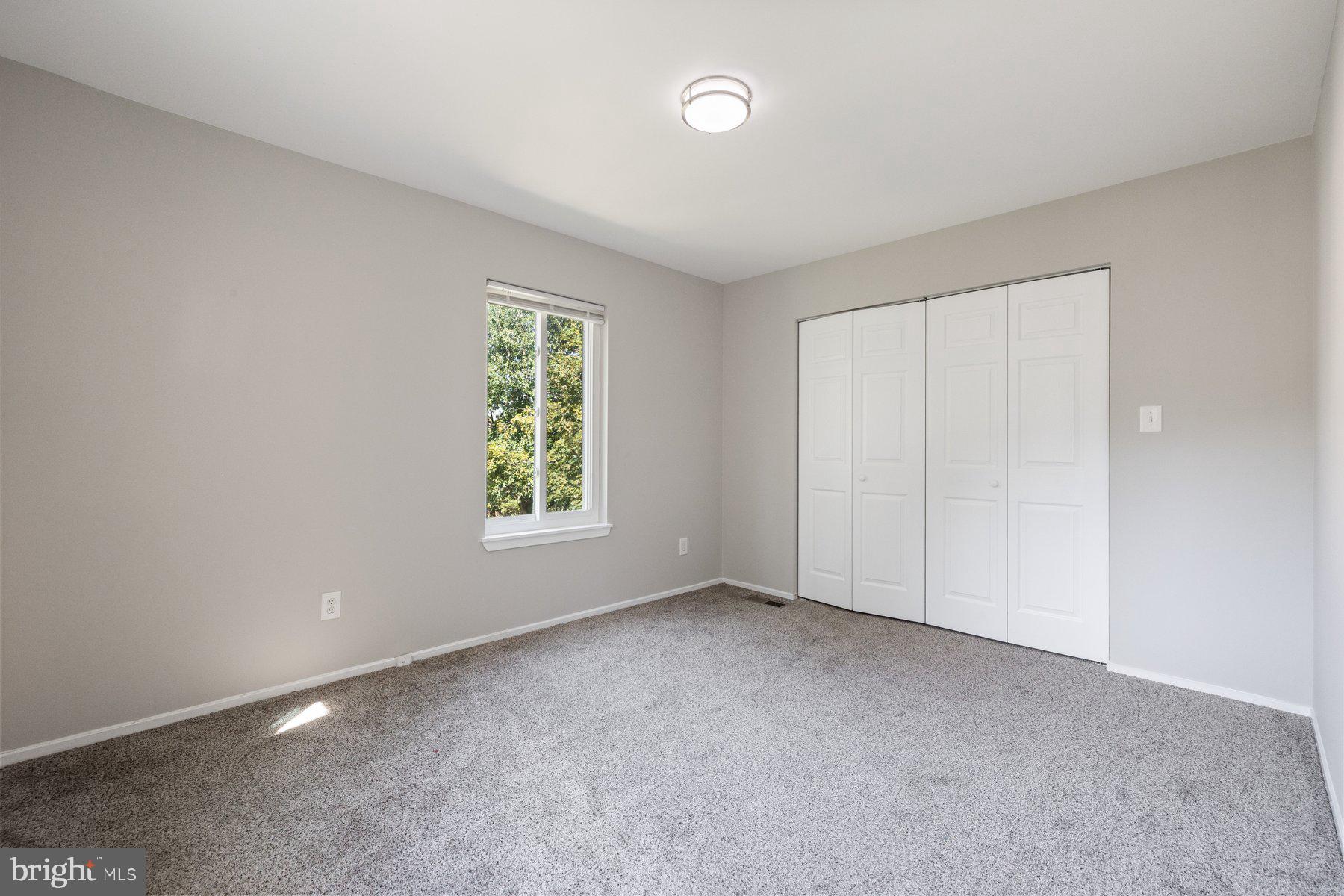 19422 THOMAS FARM ROAD