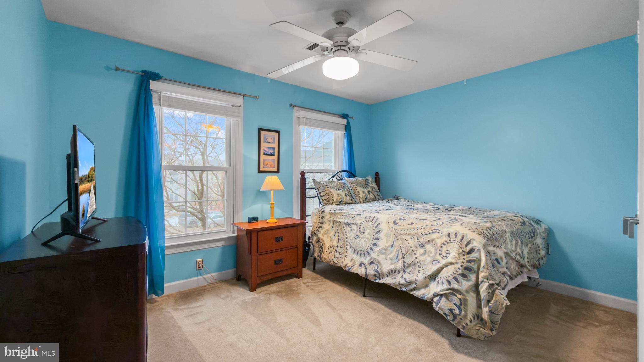 2 LITTLEBROOKE COURT