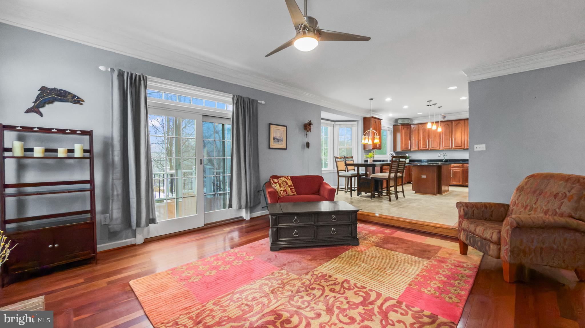 2 LITTLEBROOKE COURT