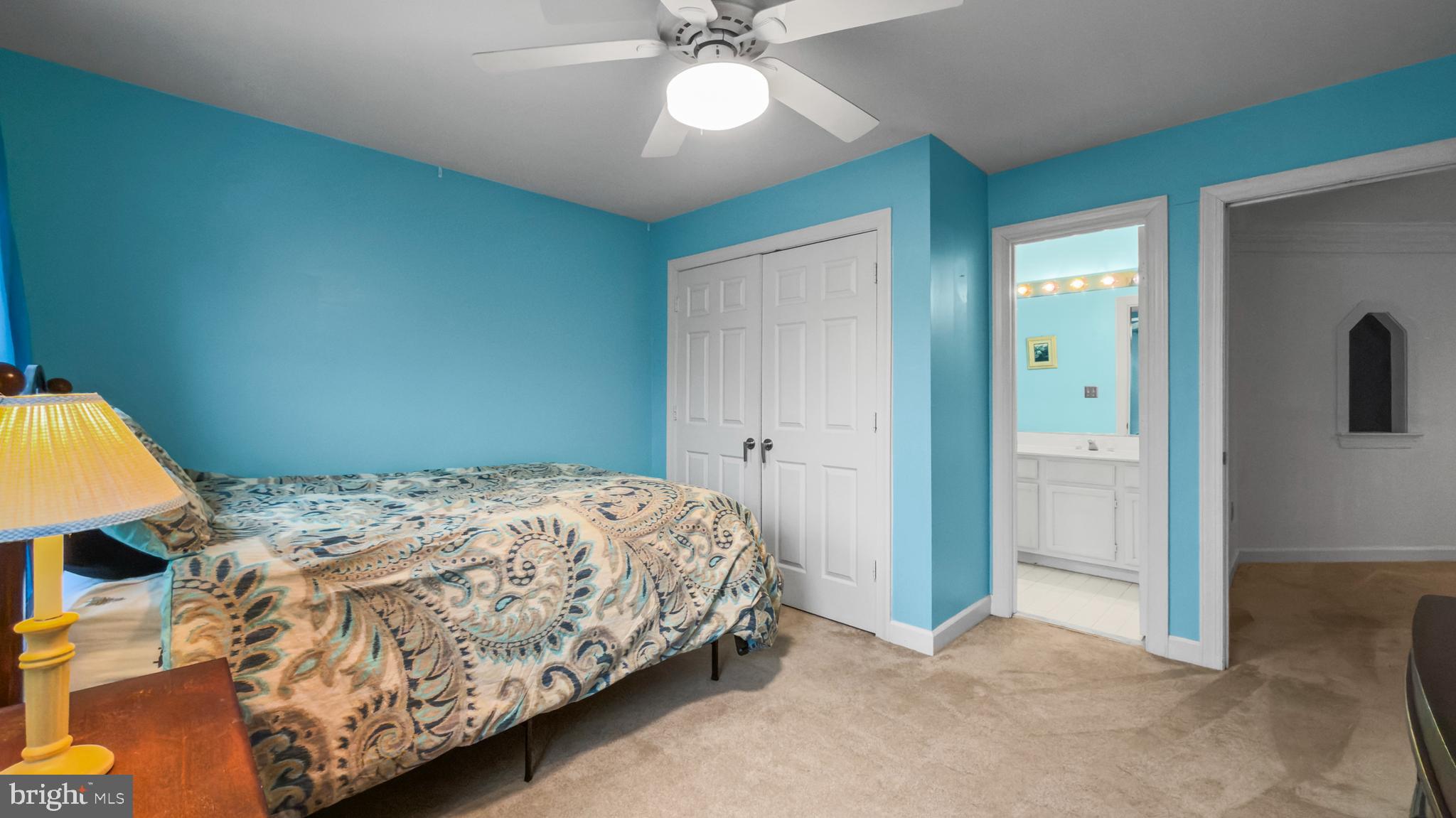 2 LITTLEBROOKE COURT