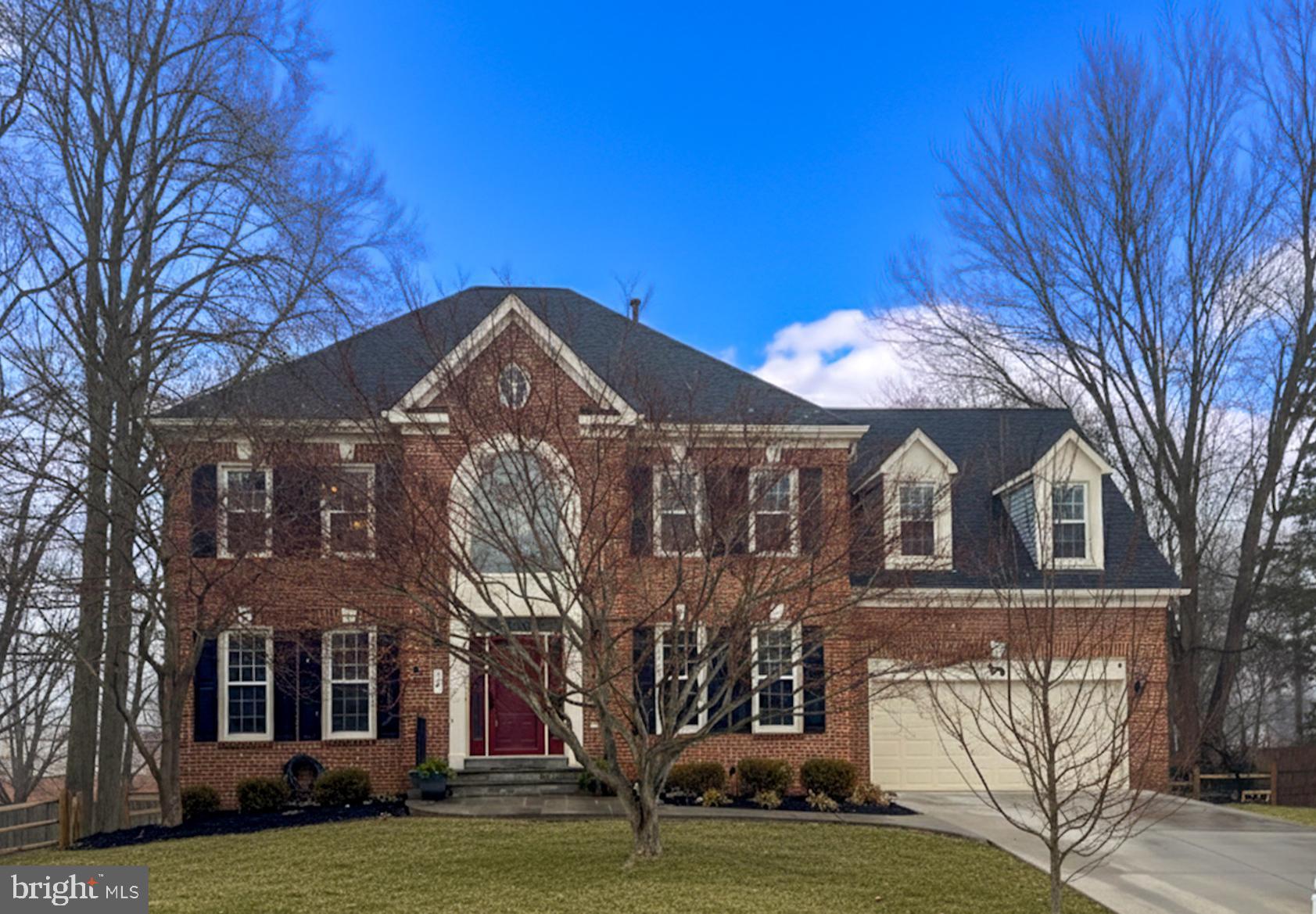 2 LITTLEBROOKE COURT