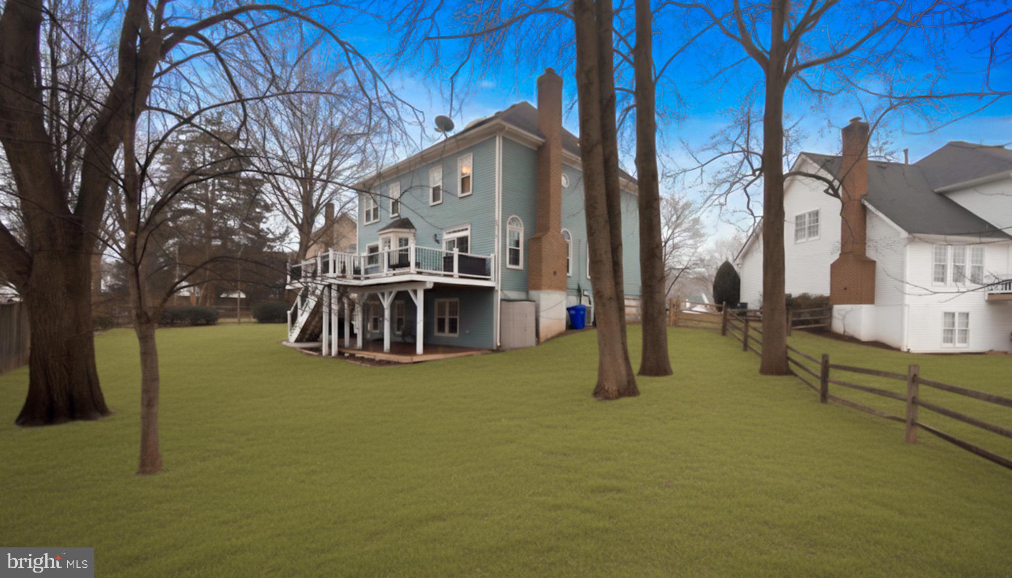 2 LITTLEBROOKE COURT