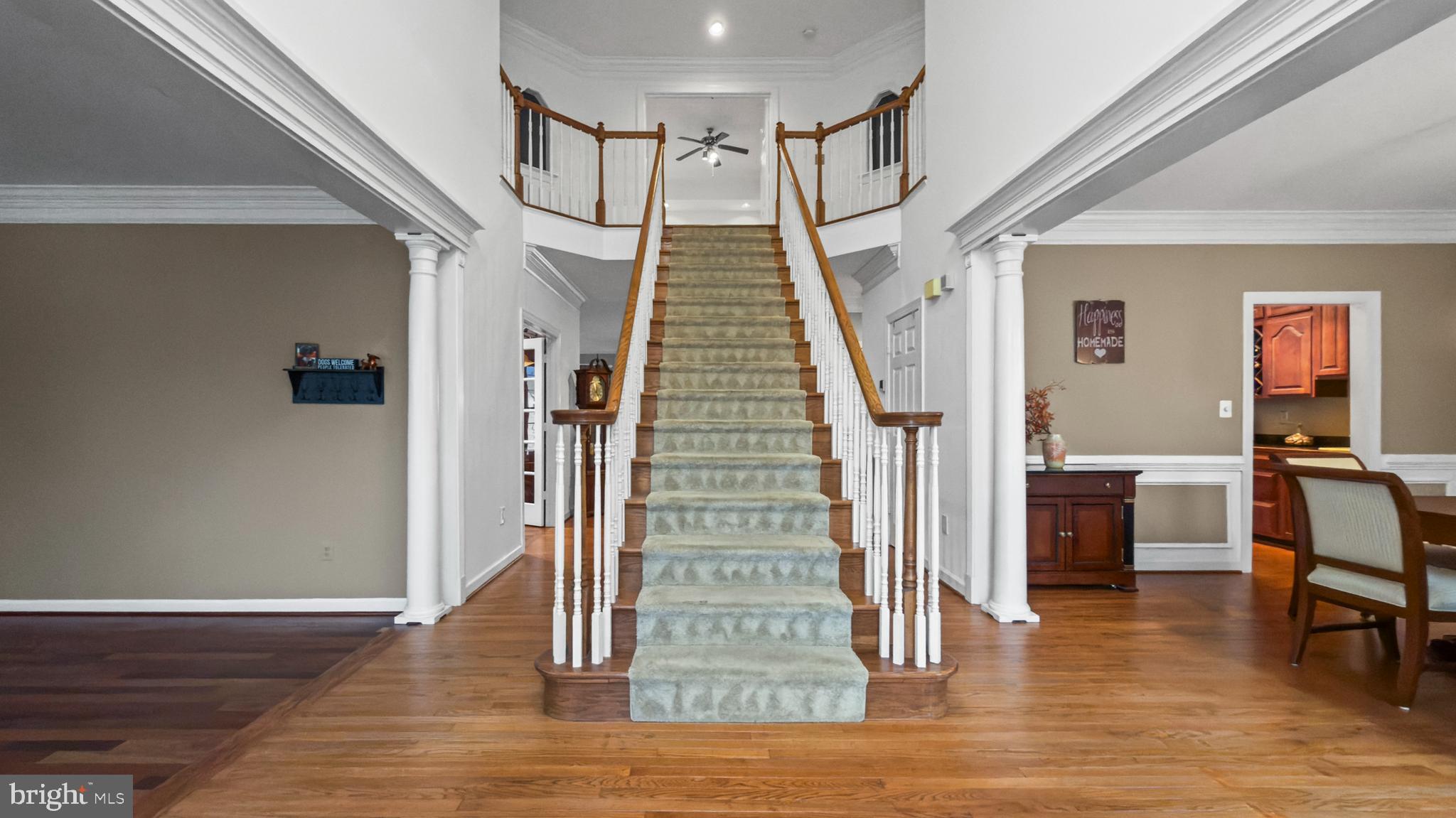 2 LITTLEBROOKE COURT