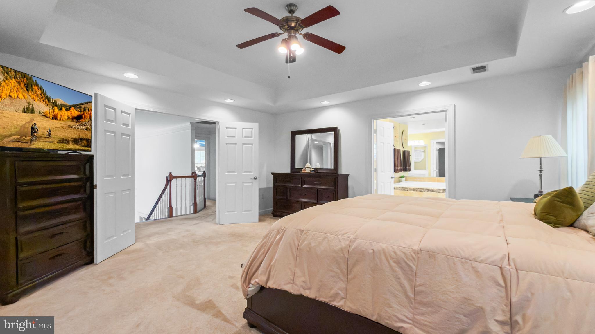 2 LITTLEBROOKE COURT