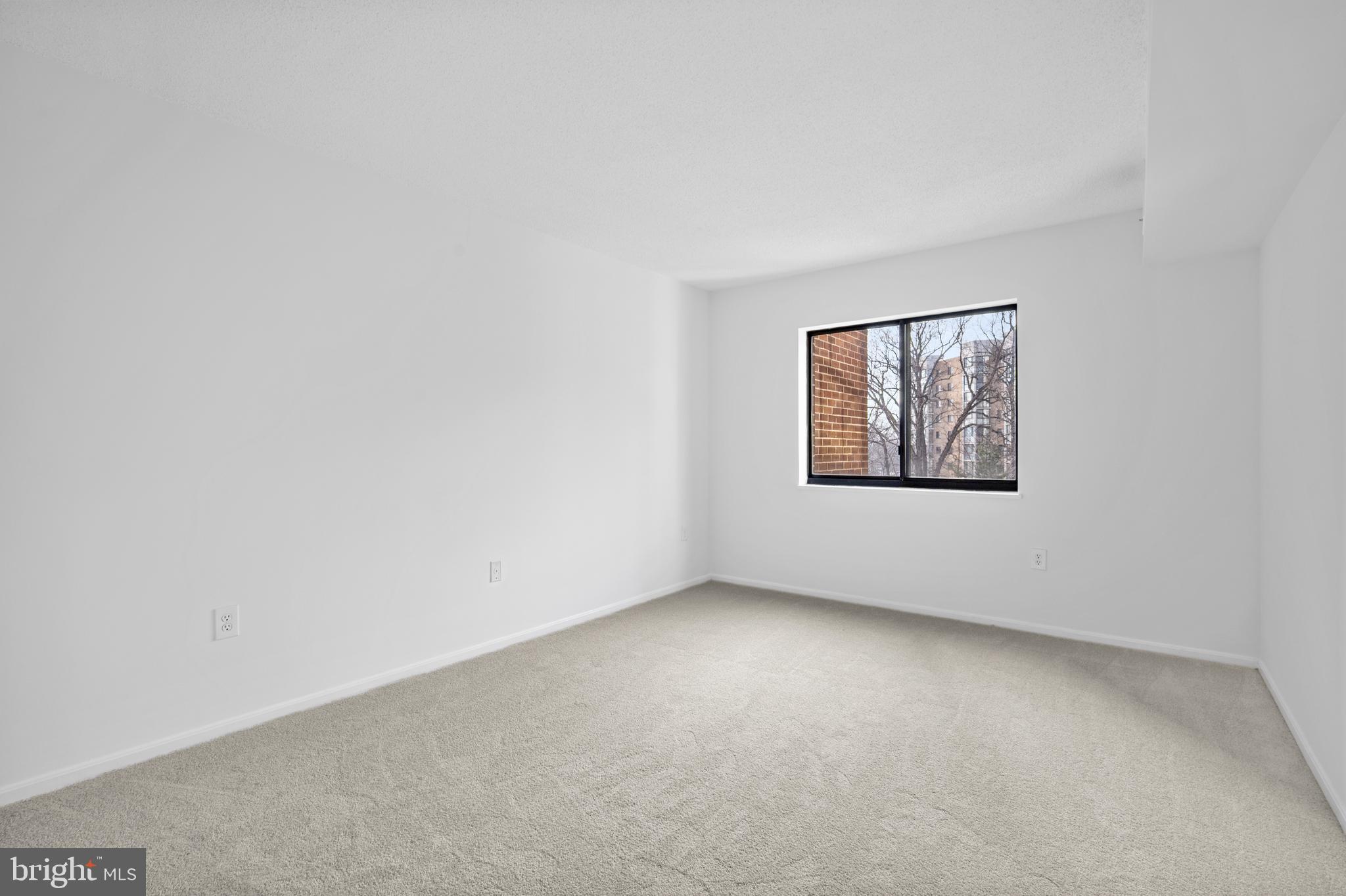 15115 INTERLACHEN DRIVE 3-716