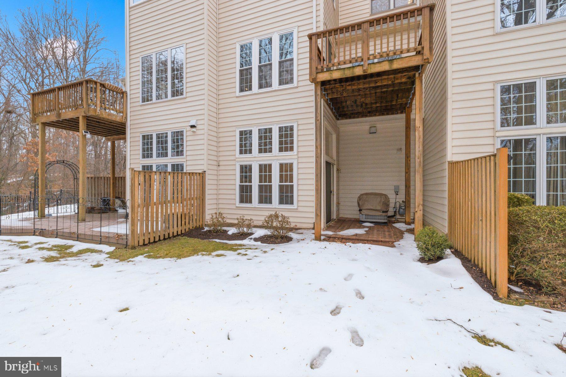 133 WOOTTON OAKS COURT