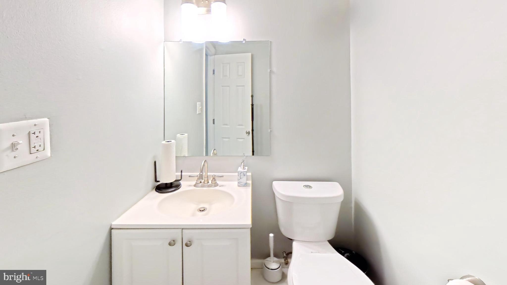 18428 POINT SENECA PLACE