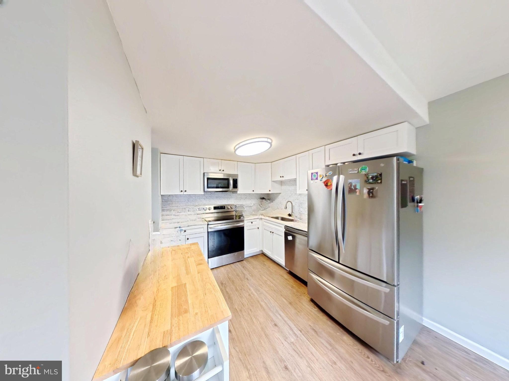 18428 POINT SENECA PLACE