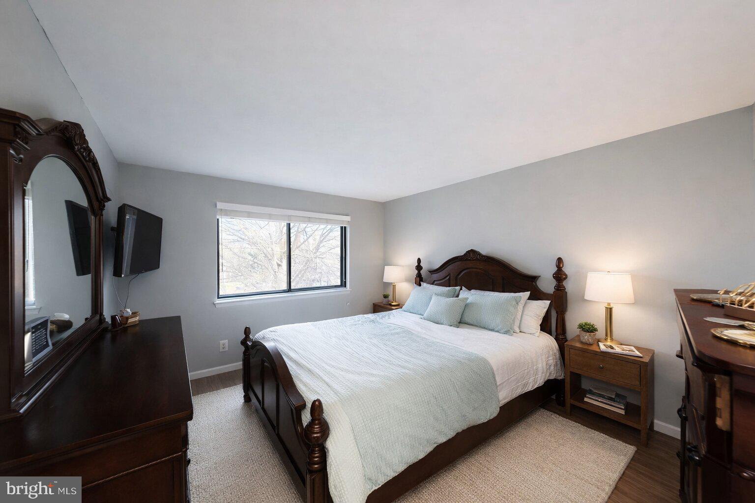 18428 POINT SENECA PLACE