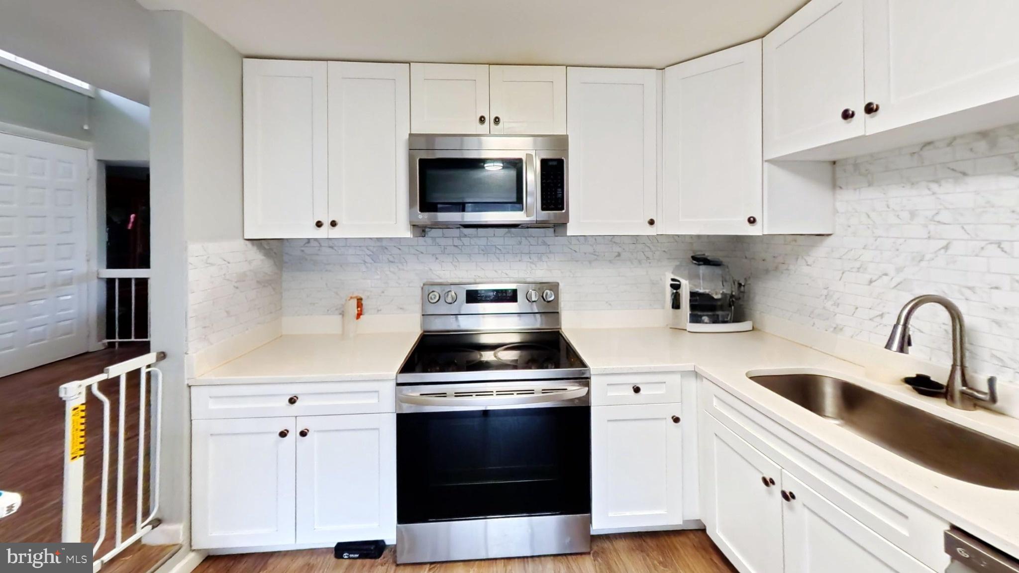 18428 POINT SENECA PLACE