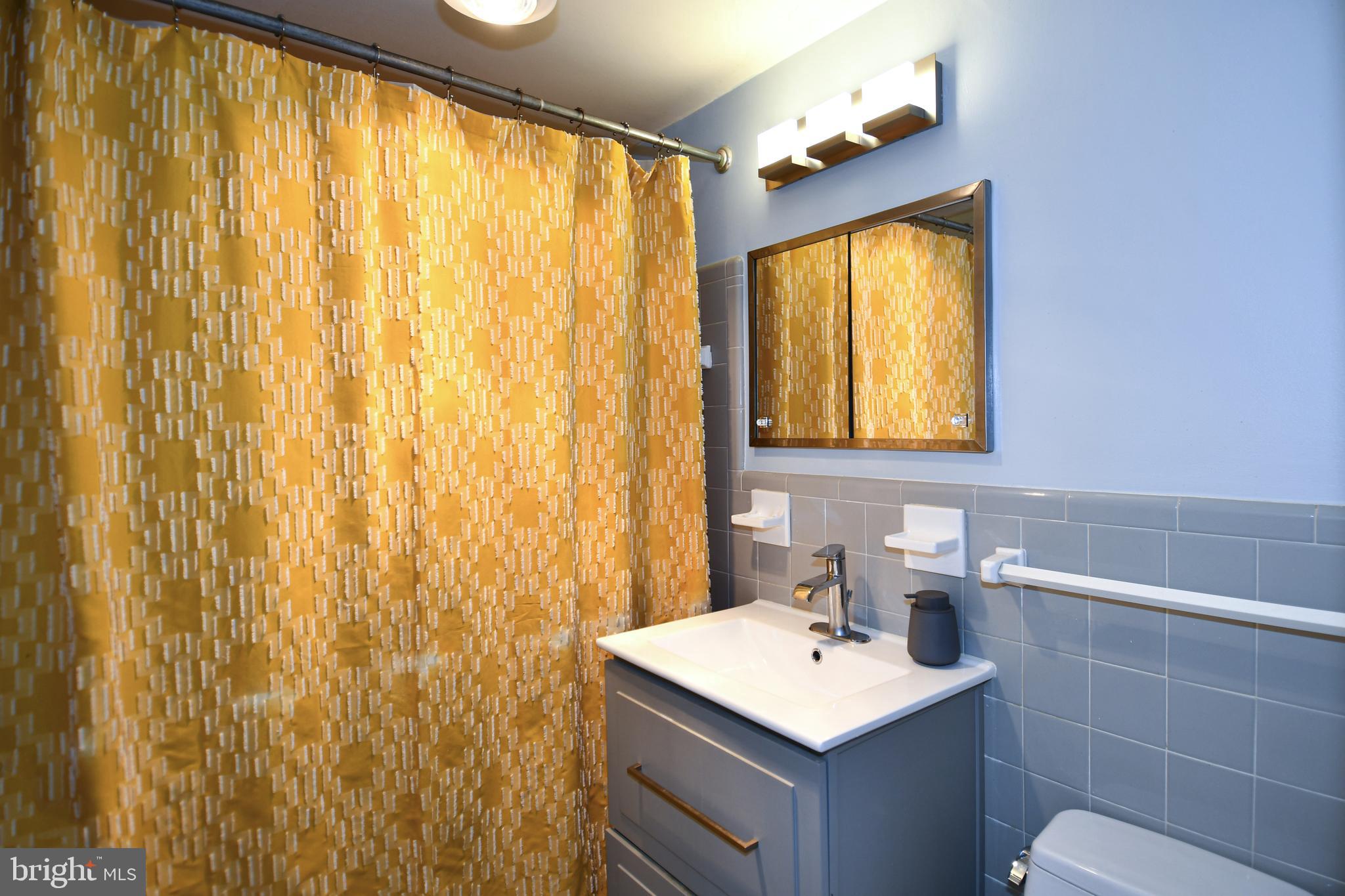 10201 GROSVENOR PLACE 1015