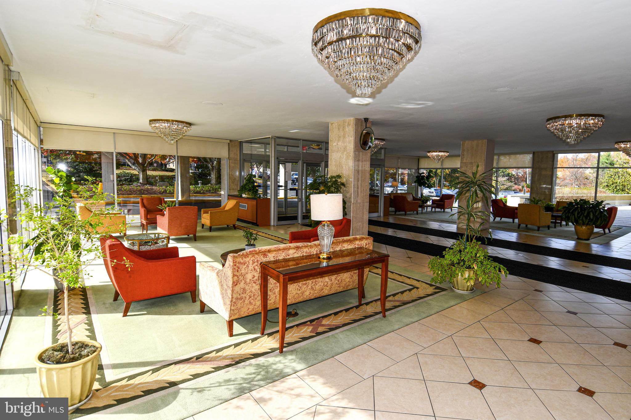 10201 GROSVENOR PLACE 1015