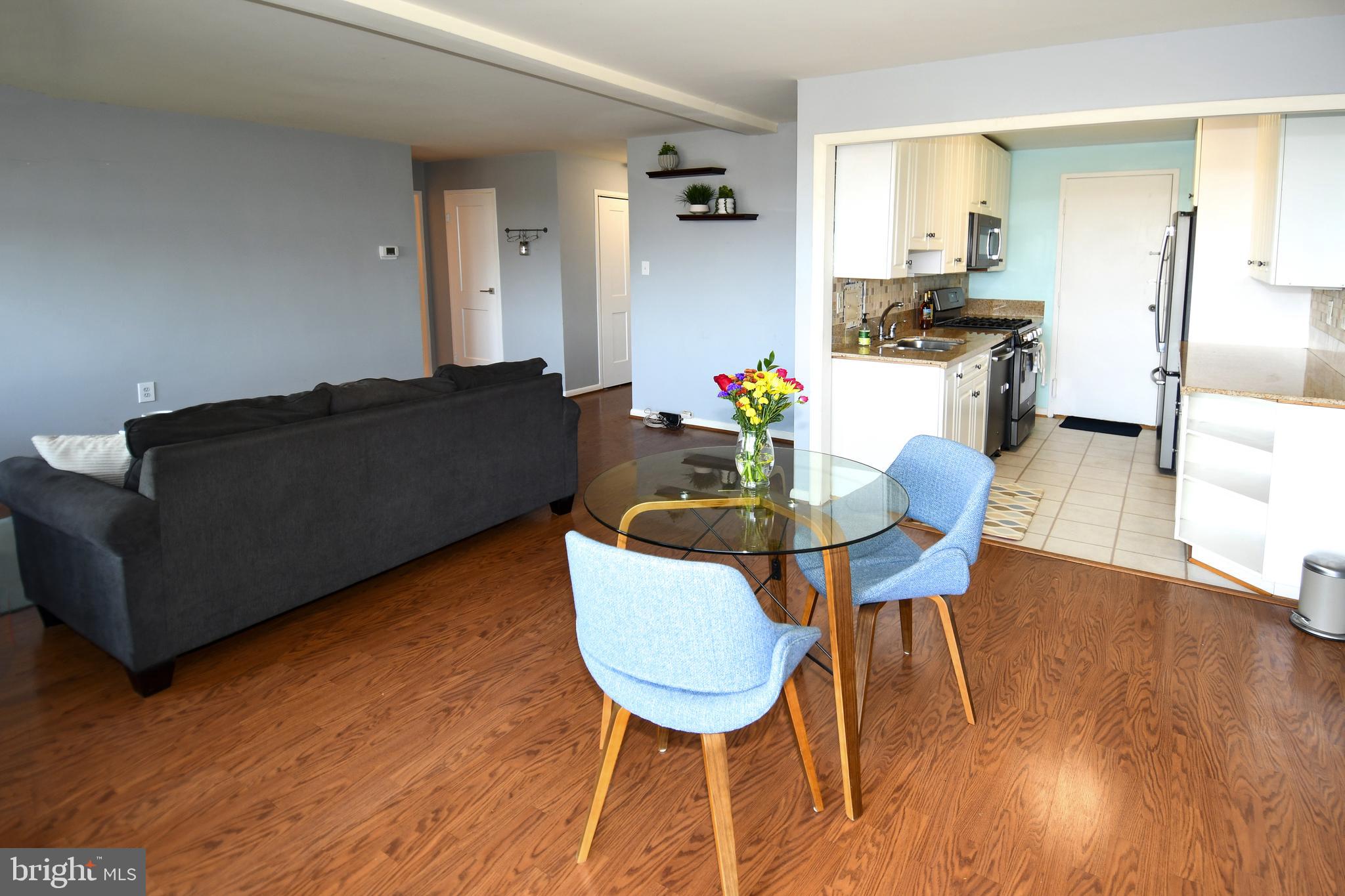 10201 GROSVENOR PLACE 1015