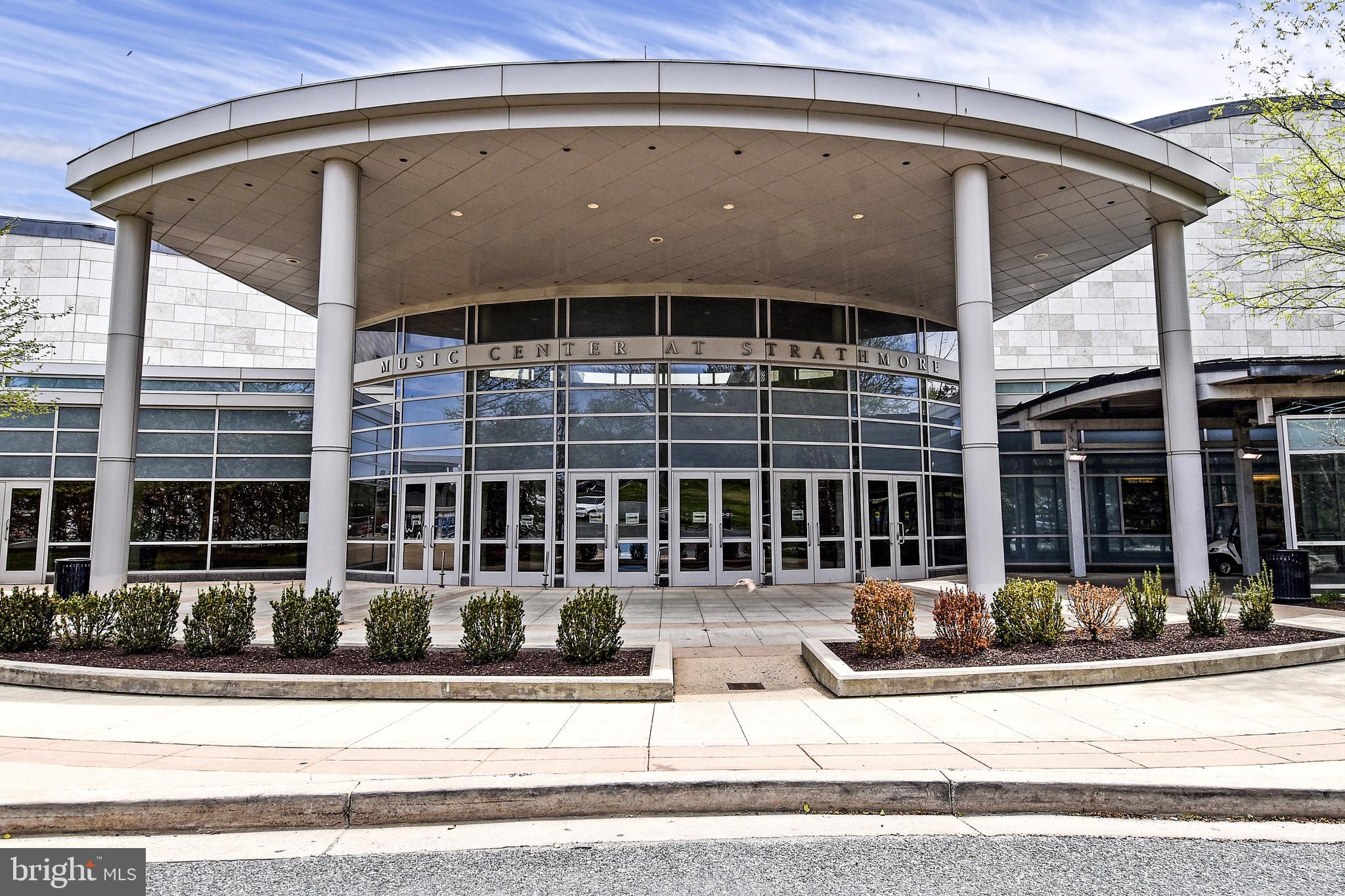 10201 GROSVENOR PLACE 1015