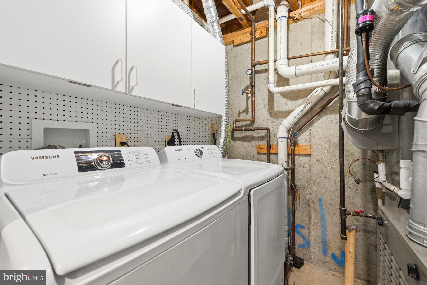 487 WINDING ROSE DRIVE