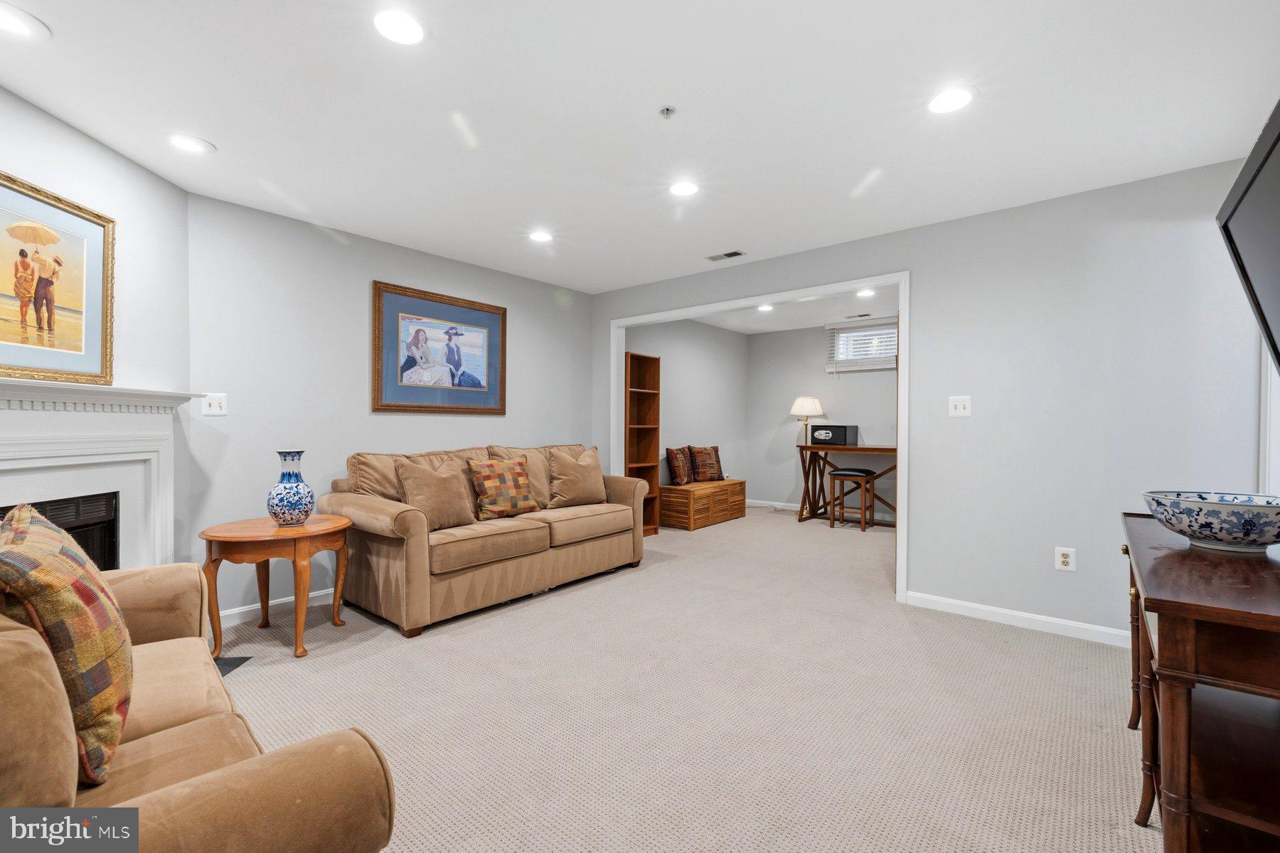 487 WINDING ROSE DRIVE