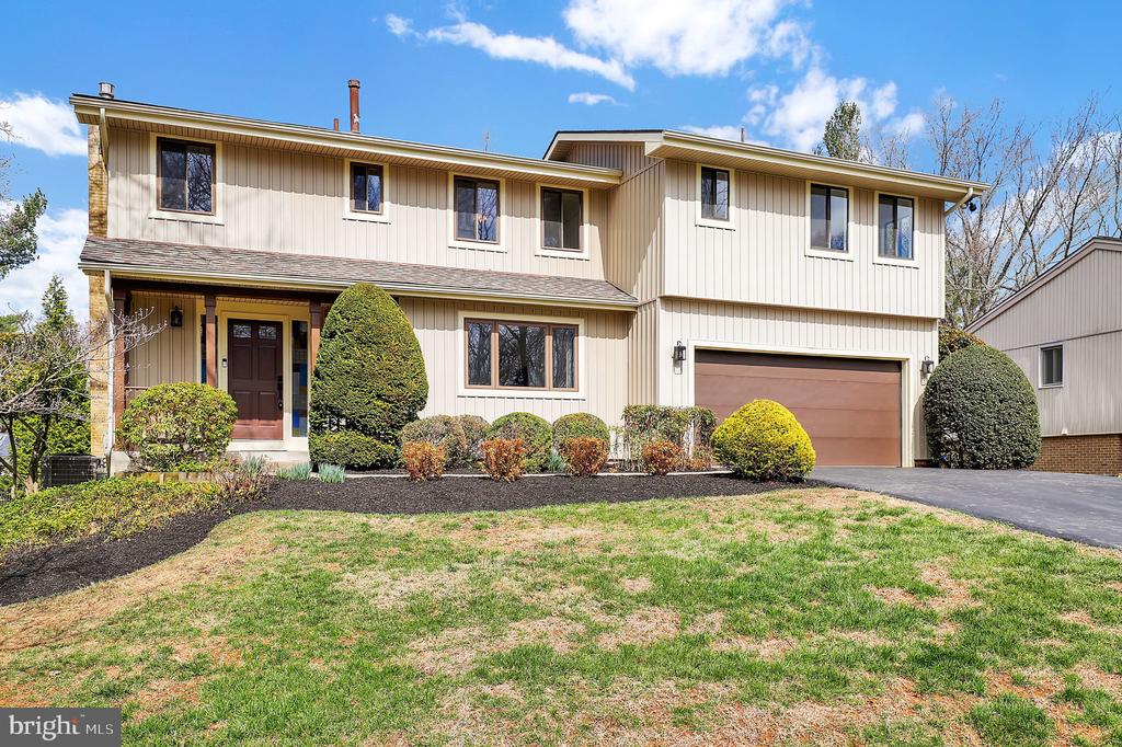 11617 SILENT VALLEY LANE