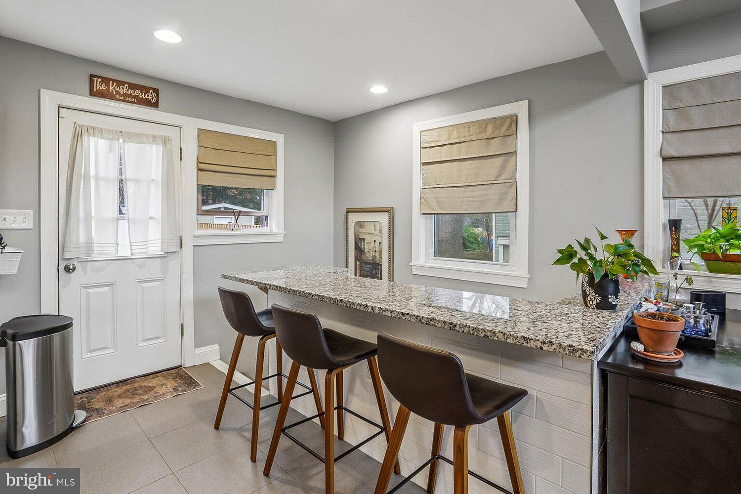 1611 NOYES DRIVE