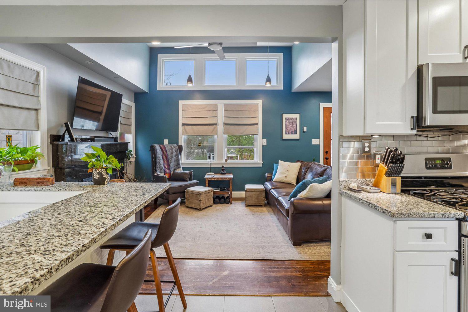 1611 NOYES DRIVE