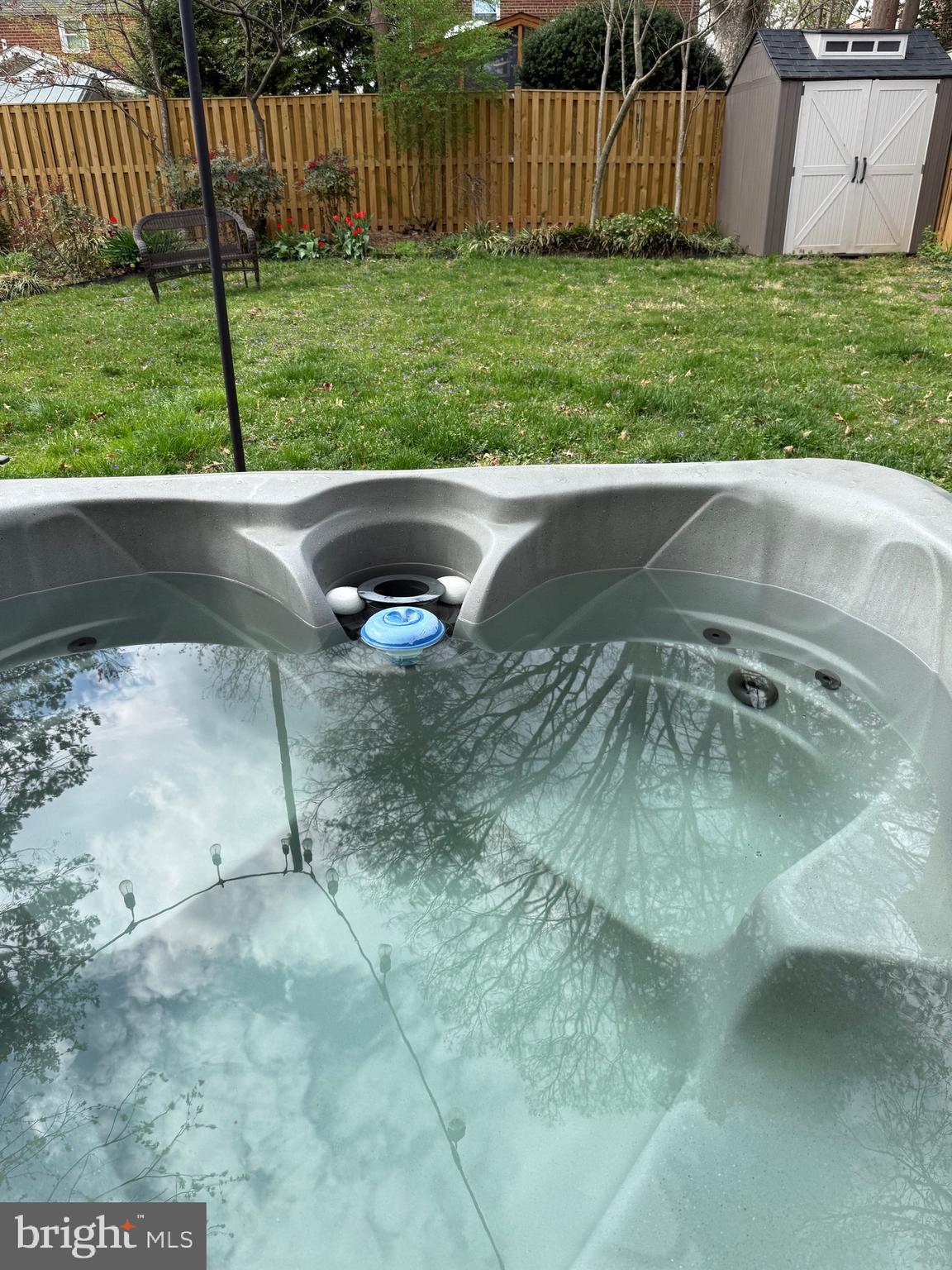 1611 NOYES DRIVE