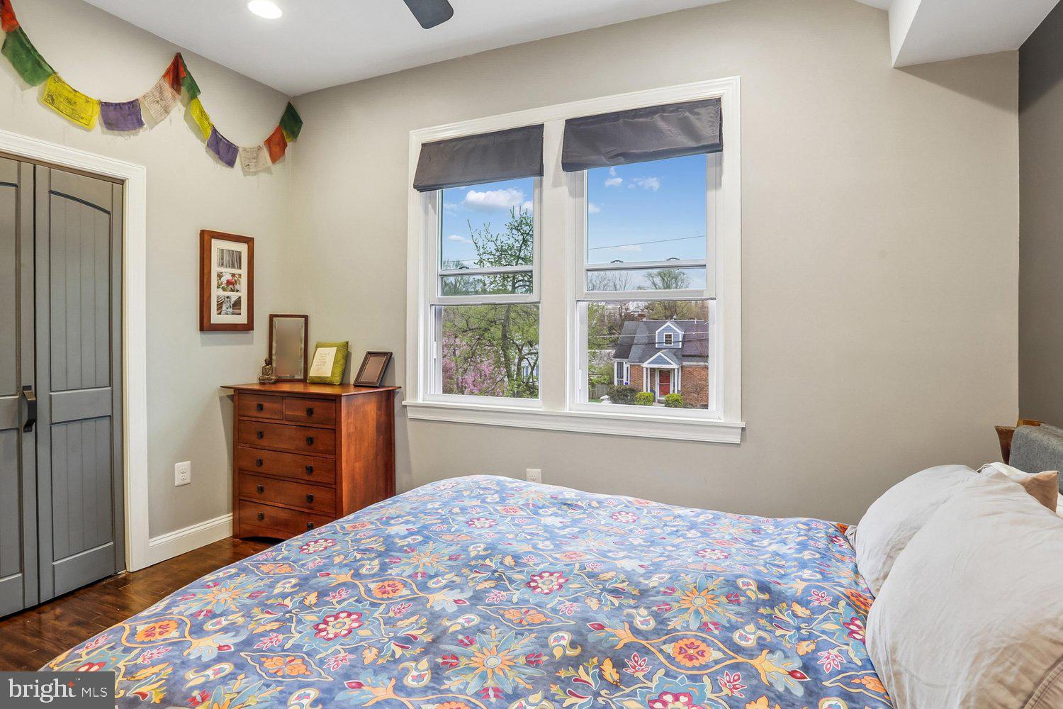 1611 NOYES DRIVE