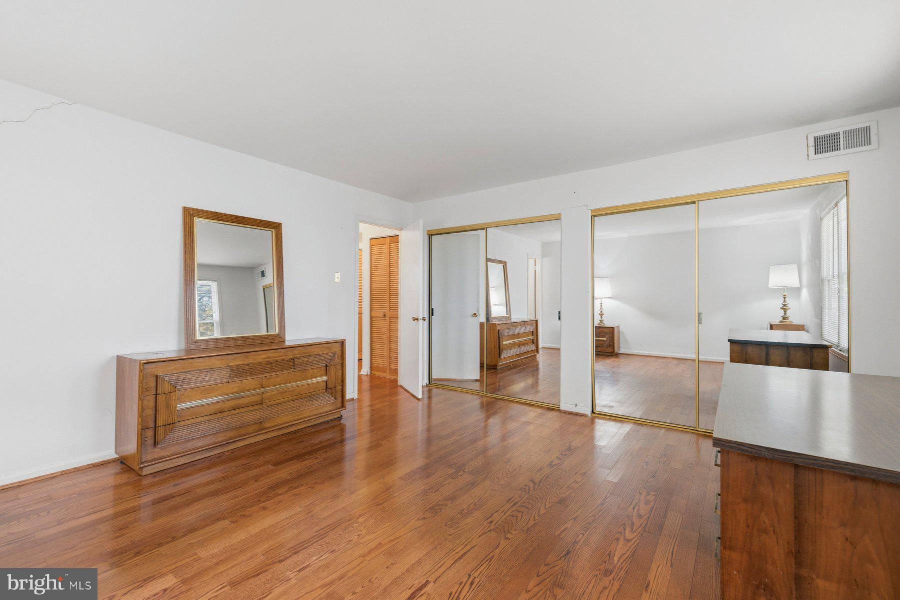 754 QUINCE ORCHARD BOULEVARD 754-10