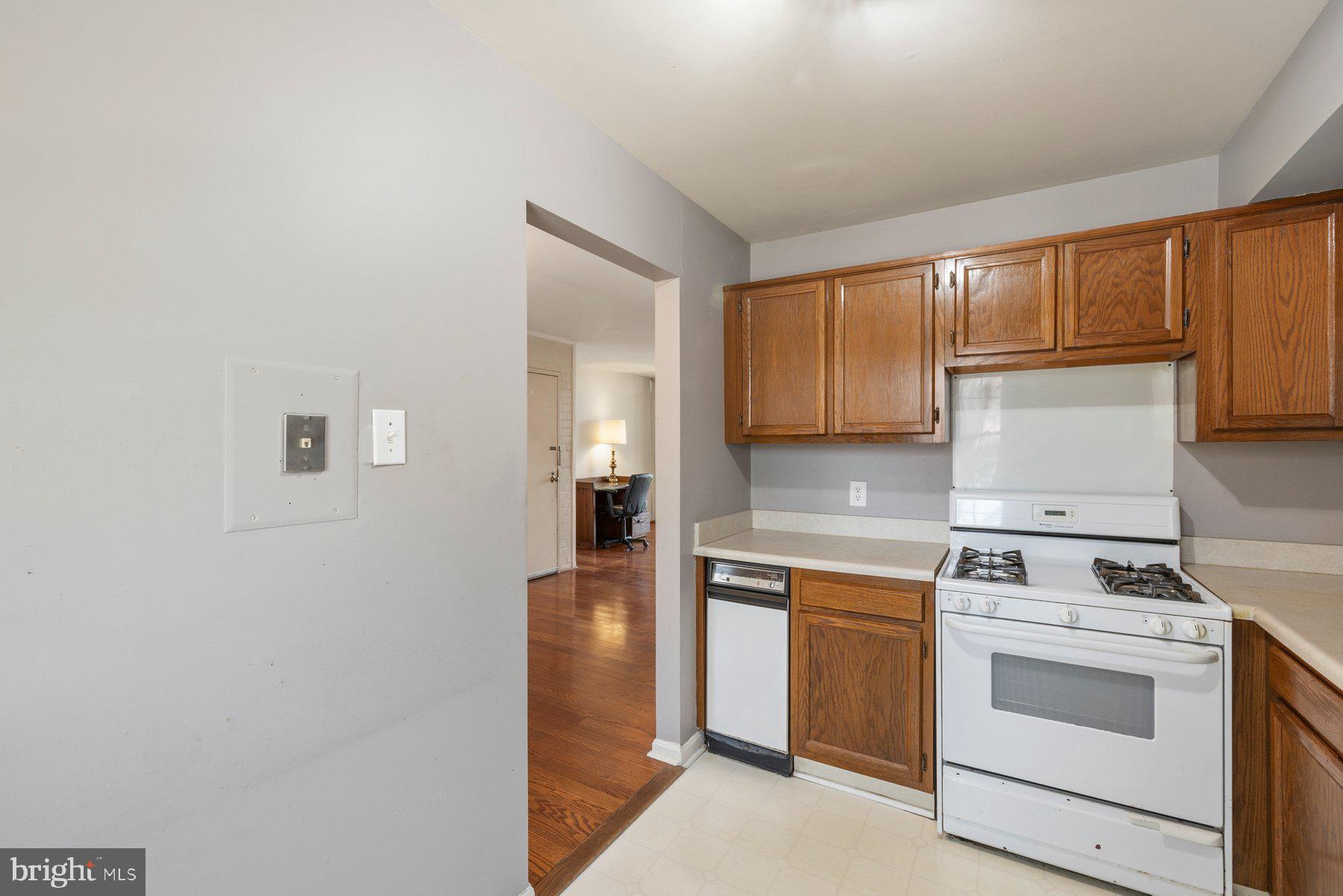 754 QUINCE ORCHARD BOULEVARD 754-10