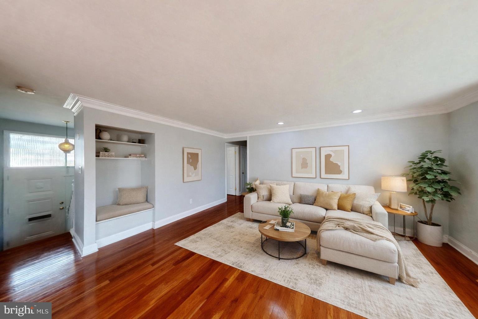 1012 LOXFORD TERRACE