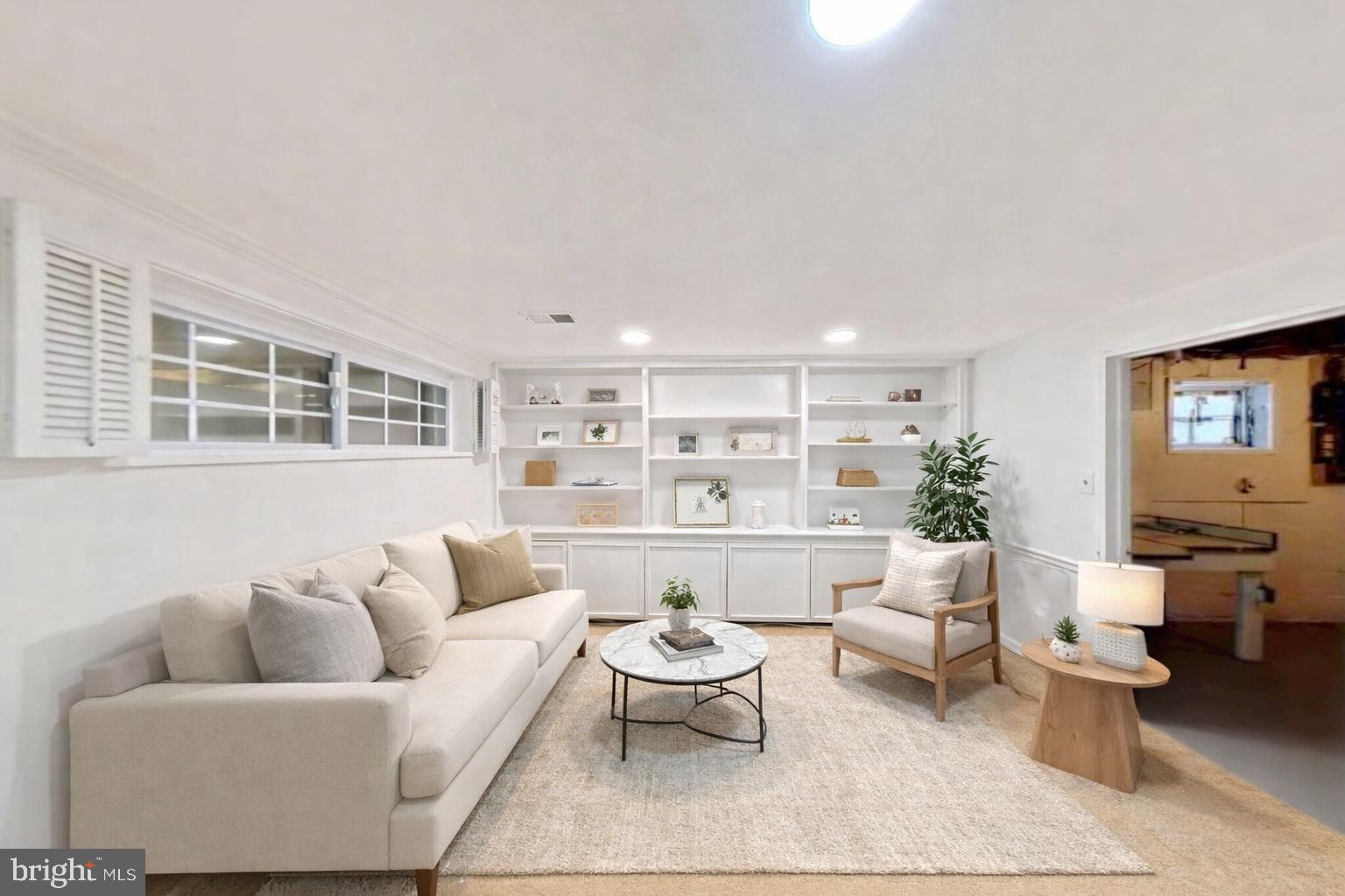 1012 LOXFORD TERRACE