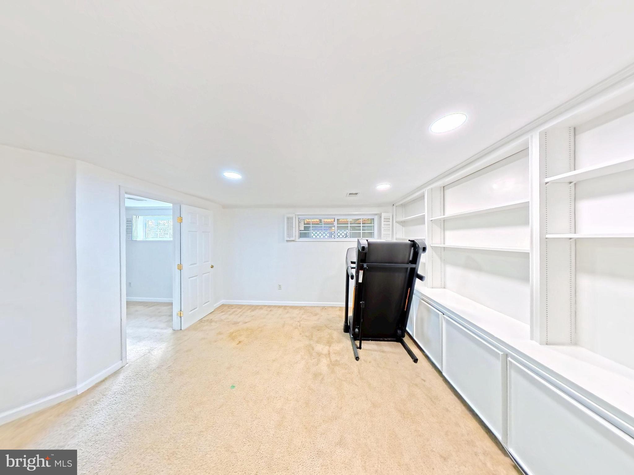 1012 LOXFORD TERRACE