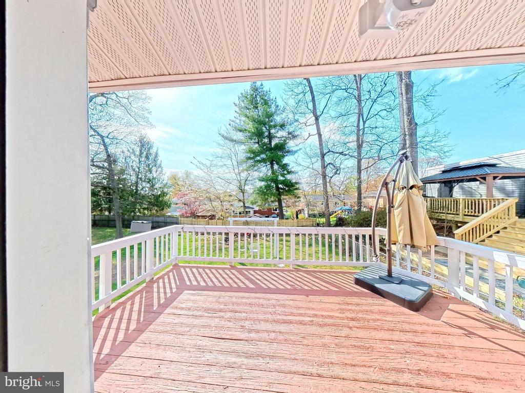 1012 LOXFORD TERRACE