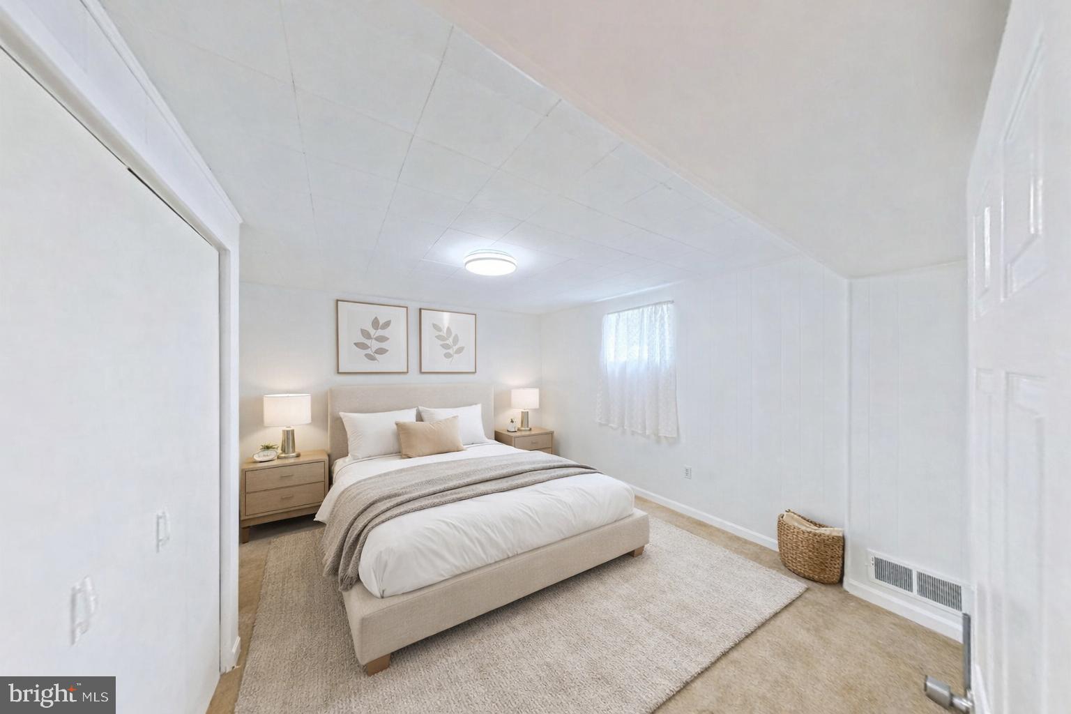 1012 LOXFORD TERRACE