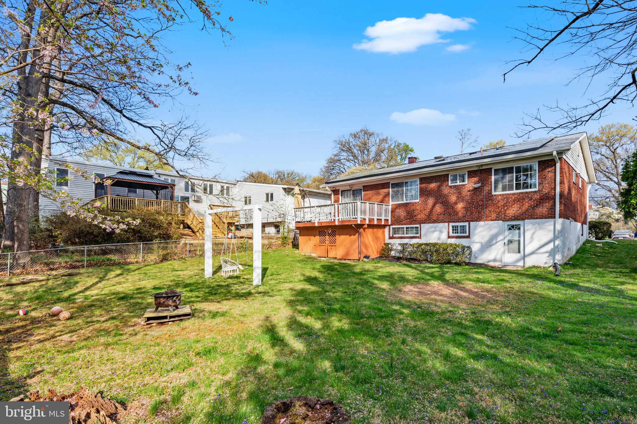 1012 LOXFORD TERRACE